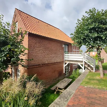 Kleines Schleusenwaerterhaus Am Ostedeich Neuhaus an der Oste