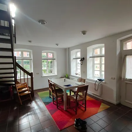 Schleusenwaerterhaus Am Ostedeich Neuhaus an der Oste