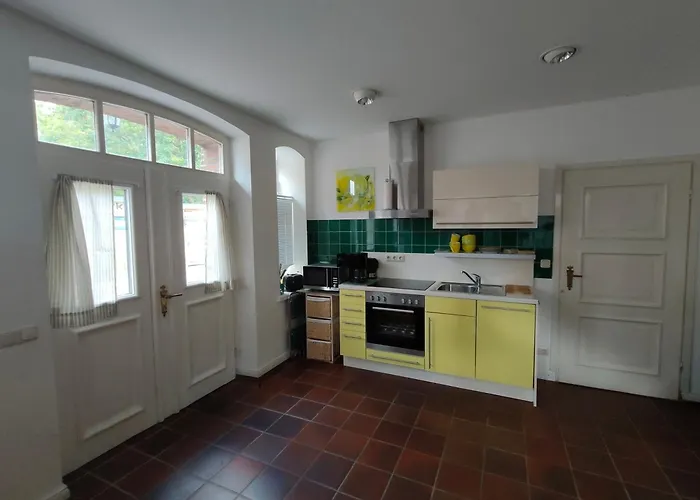 Schleusenwaerterhaus Am Ostedeich Neuhaus an der Oste